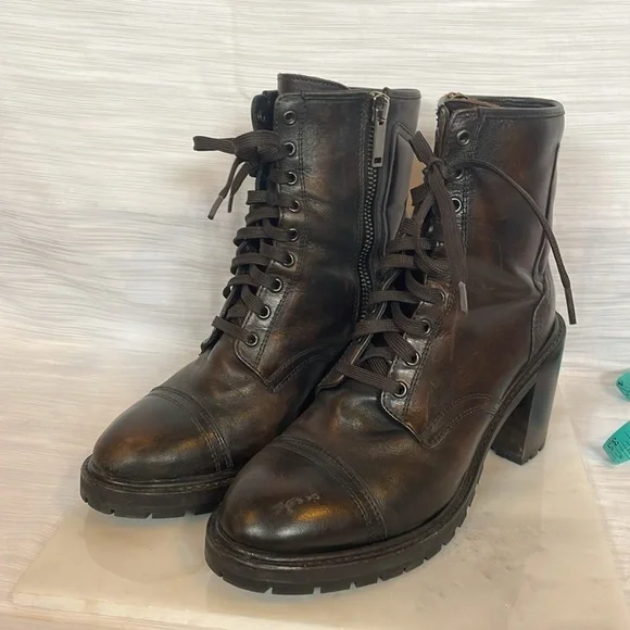 THURSDAY BOOT COMPANY REBEL. 10.5
Excellent condition-color black coffee - Picture 4 of 10